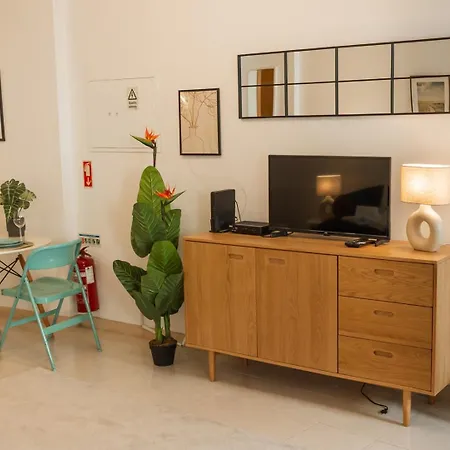 Daire For 2 Just 250m From Largo Intendente *