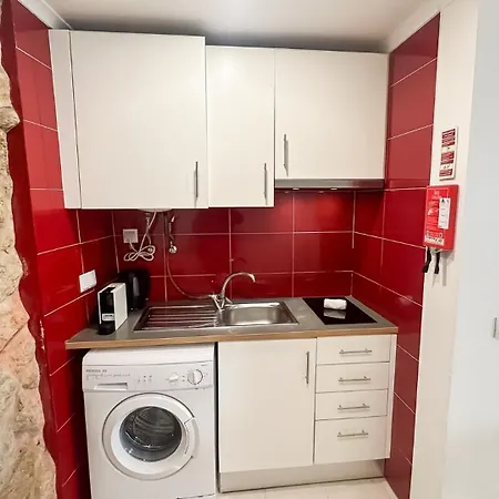 For 2 Just 250m From Largo Intendente Daire