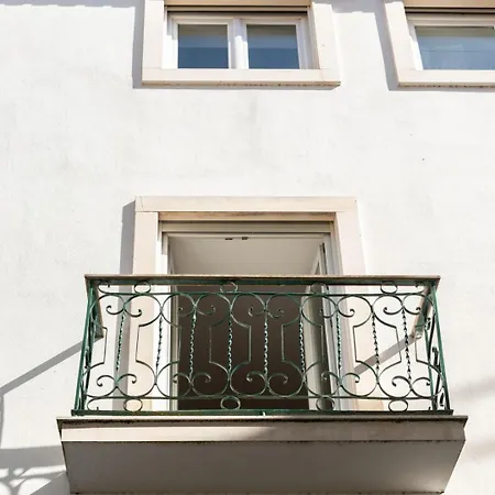 For 2 Just 250m From Largo Intendente Lisboa