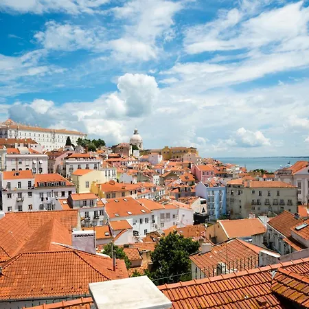 For 2 Just 250m From Largo Intendente * Lisboa