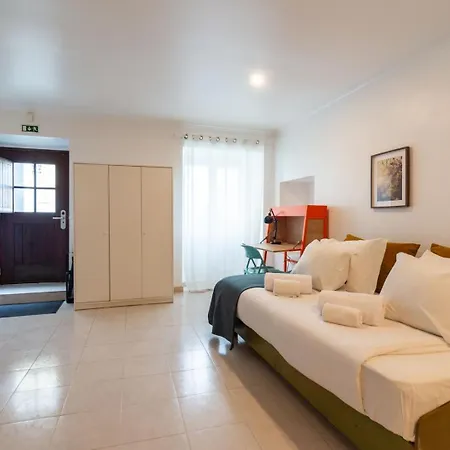 For 2 Just 250m From Largo Intendente * リスボン